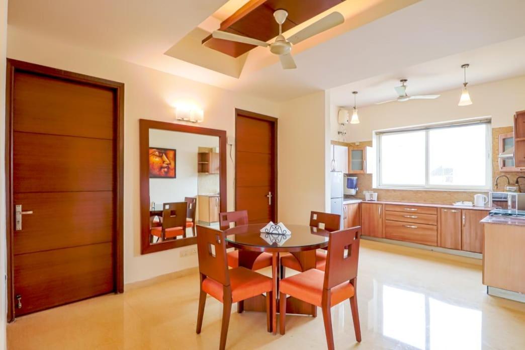 Ahuja Residency Noida Exterior foto