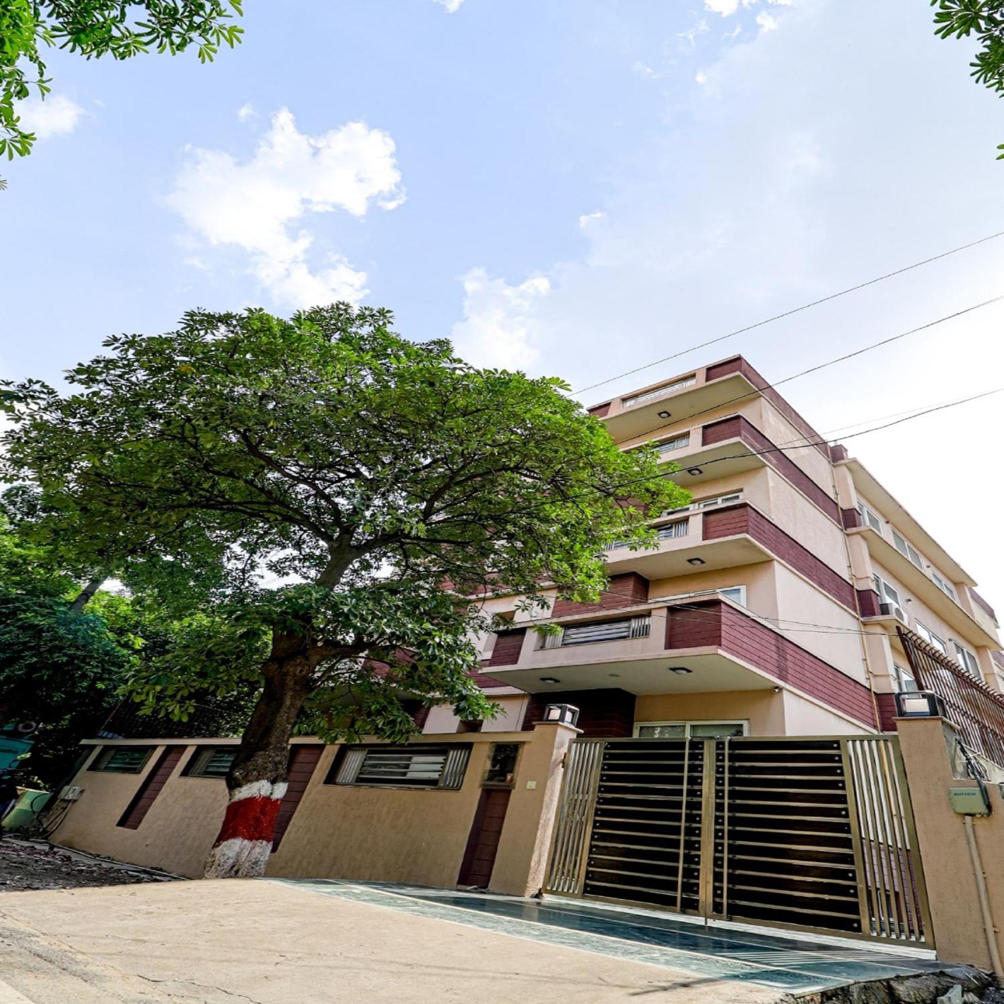 Ahuja Residency Noida Exterior foto